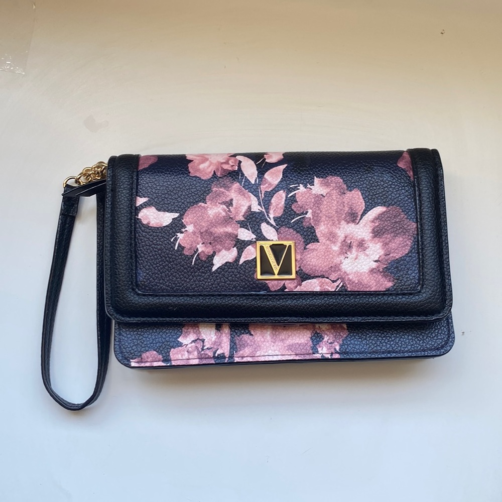 NEW VICTORIA SECRET Wristlet